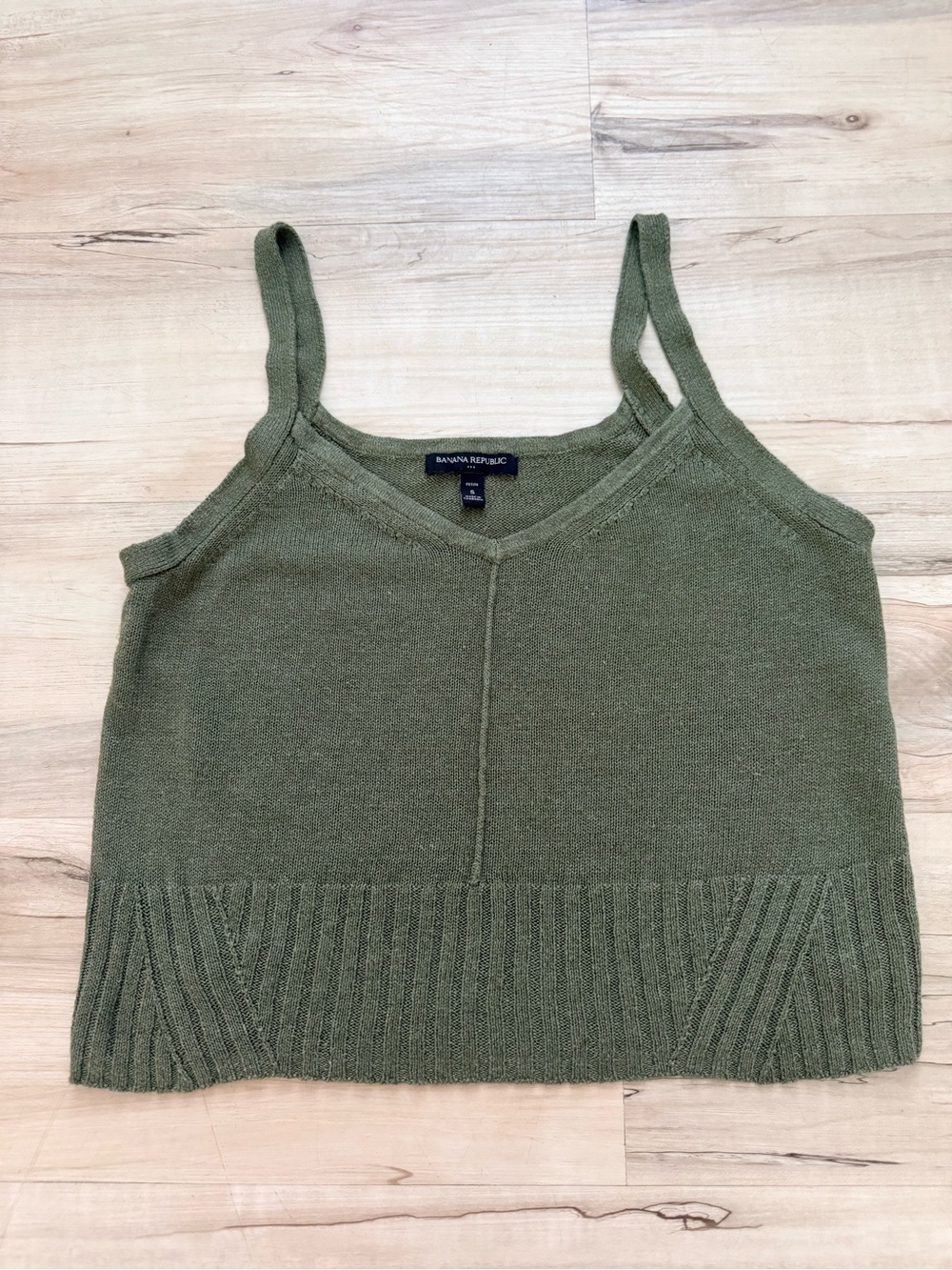 Banana Republic Olive Knit V-Neck Cropped Camisole